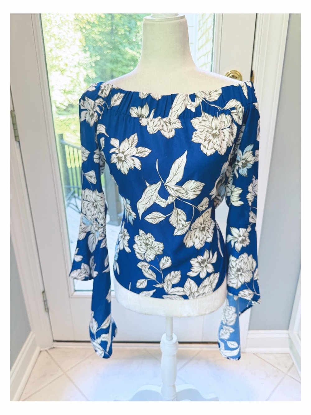 Off-Shoulder Floral Blouse in Royal Blue and White